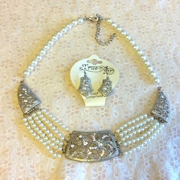 Vintage NEW True Clear Crystal Silver Floral Pendant Earrings VTG Pearl Necklace - Picture 3 of 8